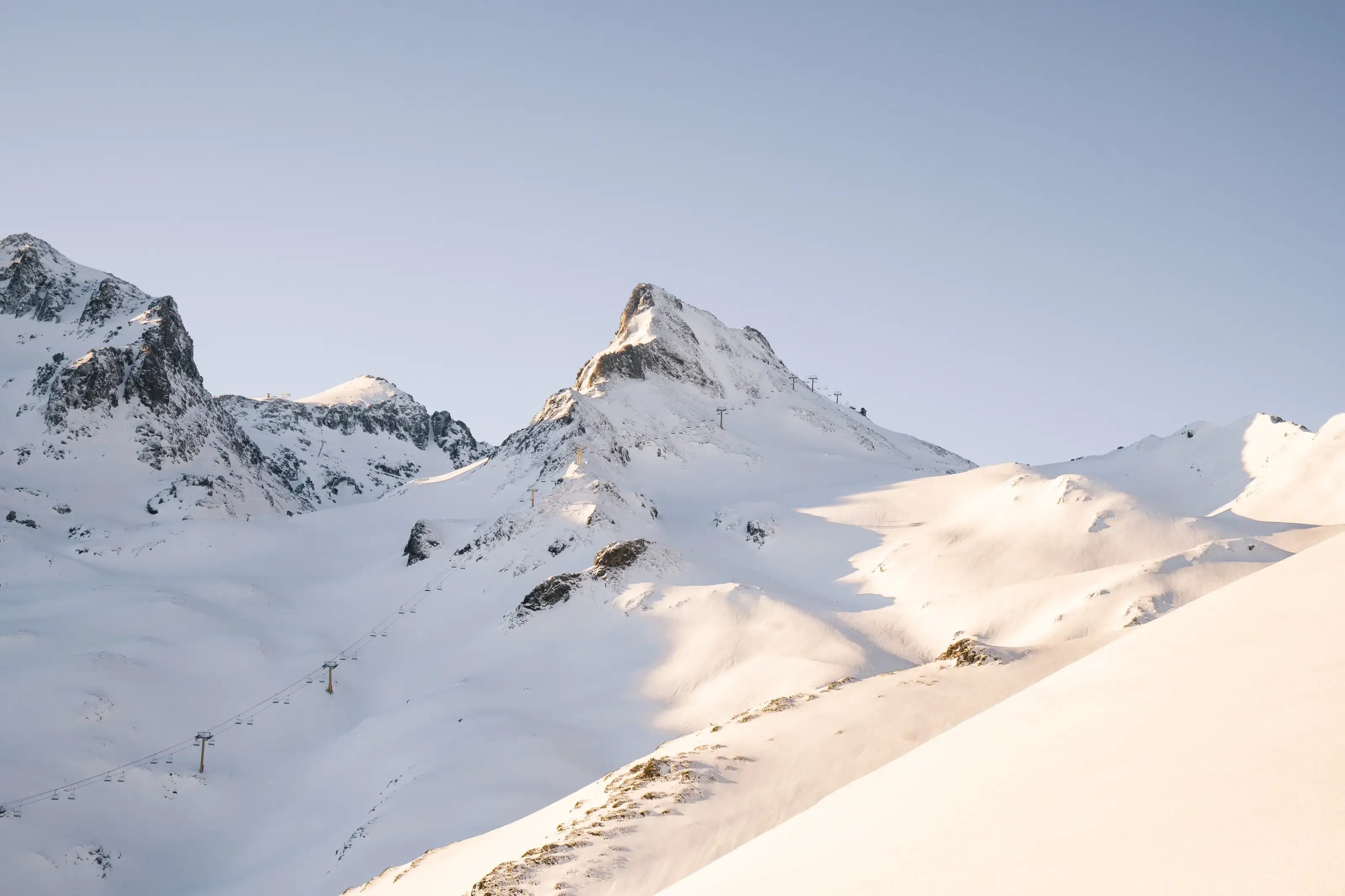 Montagnes eneigées Luz-Ardiden
